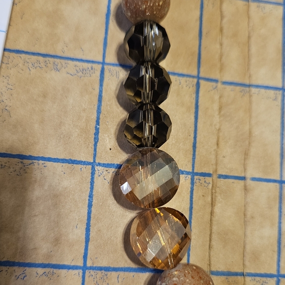 Vintage jasper and crystals necklace.  Goldtone. - Picture 6 of 8